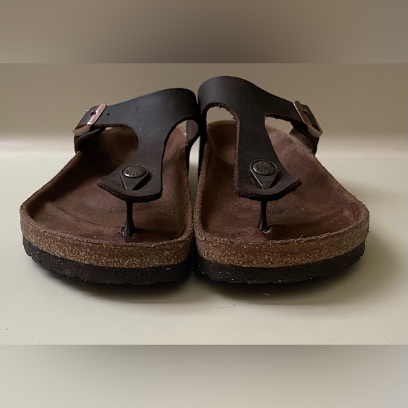 Birkenstock flip flops size 38 (7-7.5) in brown - Picture 4 of 6